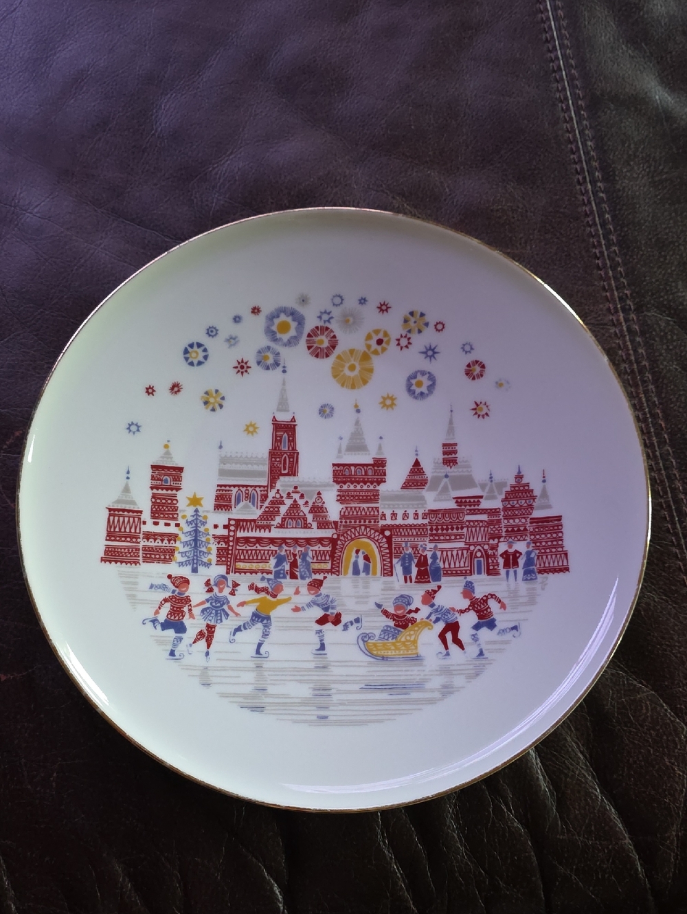  Vintage H&Co Selb Heinrich Bavaria decorative Christmas plate